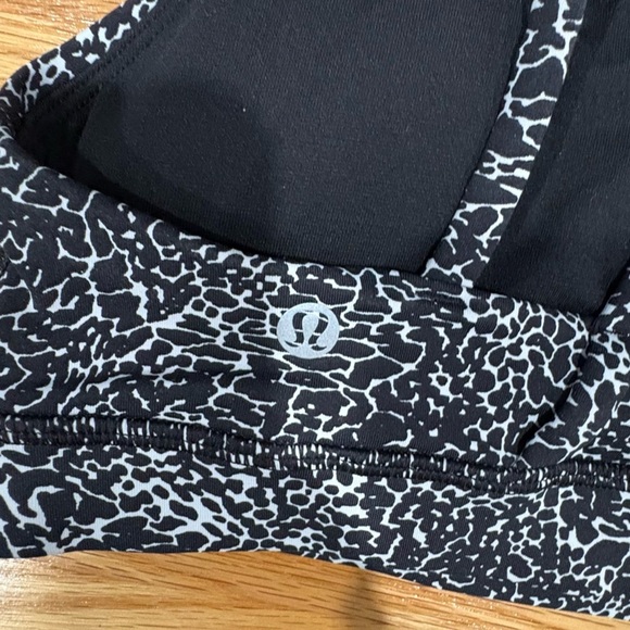 Lululemon Energy Bra - Picture 5 of 6
